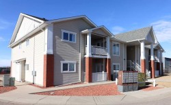 5-18 Broadway Court NW Redcliff, AB T0J 2P2