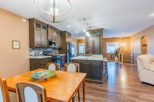 208 Westview Crescent West, Bow Island, AB - Indoor Photo Showing Other Room