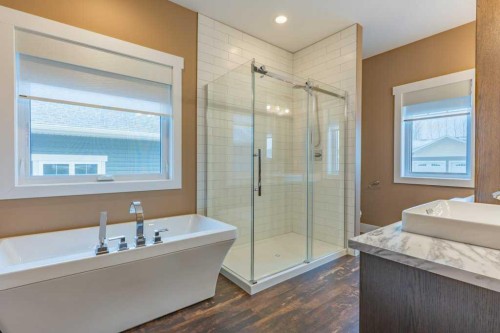 208 Westview Crescent West, Bow Island, AB - Indoor Photo Showing Bathroom