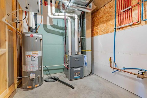 208 Westview Crescent West, Bow Island, AB - Indoor Photo Showing Basement