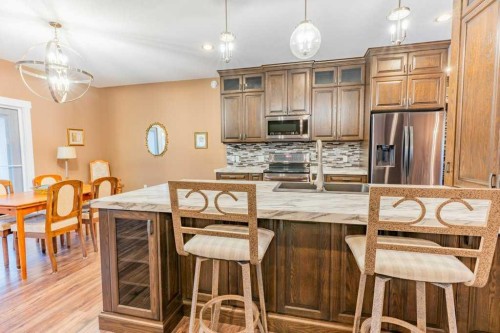 208 Westview Crescent West, Bow Island, AB - Indoor Photo Showing Dining Room