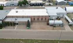 1954 10 Avenue NW Medicine Hat, AB T1A 7J5