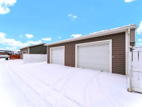 41 Somerside Gate Se, Medicine Hat, AB - Outdoor With Exterior