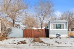 34 Crocus Street SW Medicine Hat, AB T1A 4N4