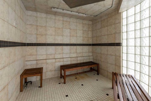 307-29 River Ridge Drive Nw, Medicine Hat, AB - Indoor Photo Showing Bathroom