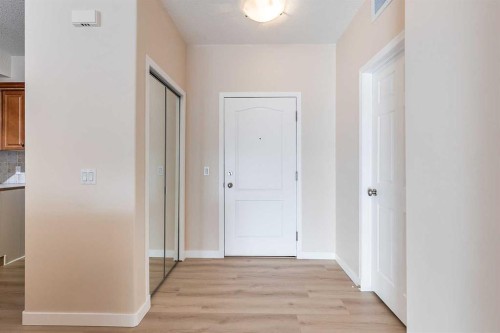 307-29 River Ridge Drive Nw, Medicine Hat, AB - Indoor Photo Showing Other Room