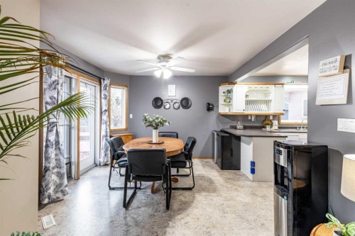 512 11 Street, Dunmore, AB - Indoor Photo Showing Dining Room