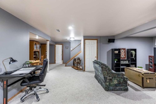 512 11 Street, Dunmore, AB - Indoor Photo Showing Other Room