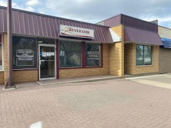28 3 Street NE Medicine Hat, AB T1A 5L8