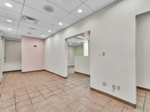 28 3 Street Ne, Medicine Hat, AB 