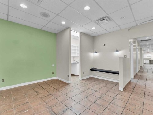 28 3 Street Ne, Medicine Hat, AB 