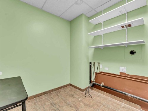 28 3 Street Ne, Medicine Hat, AB 