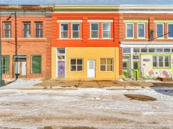 517A North Railway Street SE Medicine Hat, AB T1A 2Z5