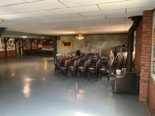 1600 Echo Dale Road Sw, Medicine Hat, AB - Indoor