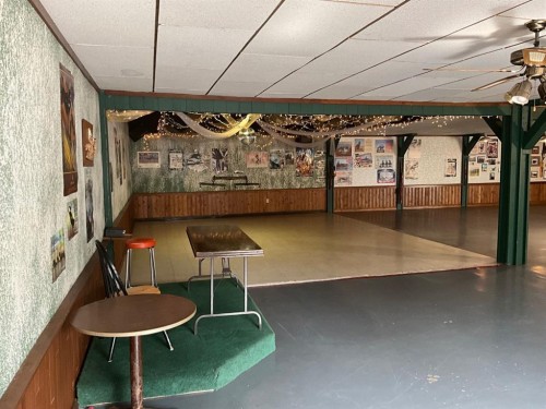 1600 Echo Dale Road Sw, Medicine Hat, AB - Indoor Photo Showing Other Room