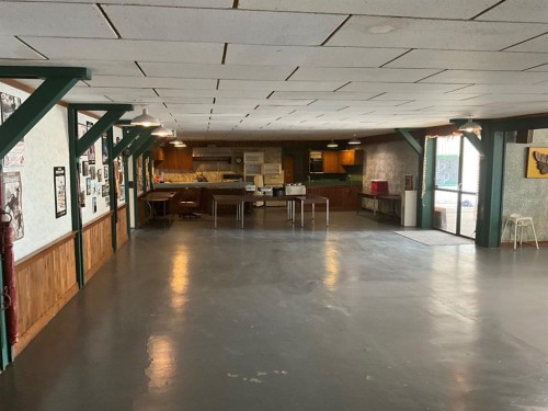 1600 Echo Dale Road Sw, Medicine Hat, AB - Indoor Photo Showing Other Room