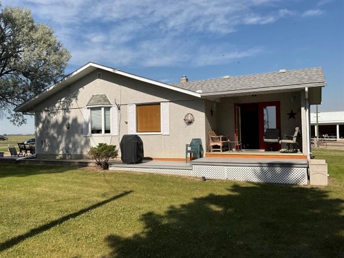 1600 Echo Dale Road Sw, Medicine Hat, AB - Outdoor With Deck Patio Veranda