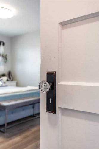 2666 16 Avenue Se, Medicine Hat, AB - Indoor Photo Showing Other Room