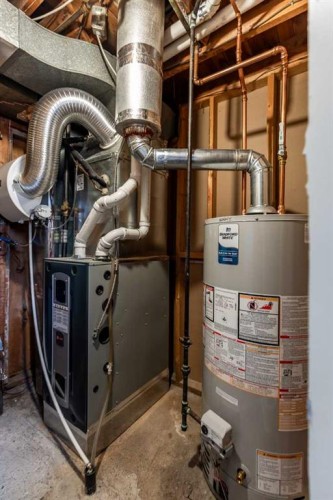 2666 16 Avenue Se, Medicine Hat, AB - Indoor Photo Showing Basement