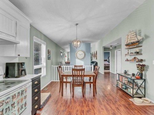 135 Sage Close Se, Medicine Hat, AB - Indoor