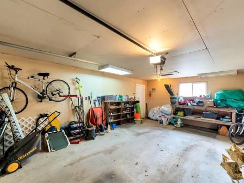135 Sage Close Se, Medicine Hat, AB - Indoor Photo Showing Garage