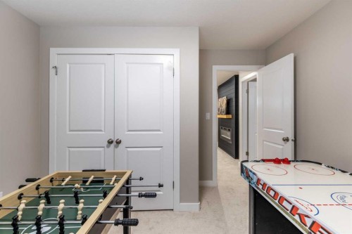 529 Somerside View Se, Medicine Hat, AB - Indoor Photo Showing Other Room