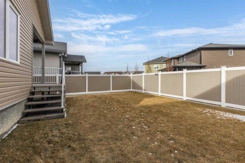 529 Somerside View Se, Medicine Hat, AB - Outdoor
