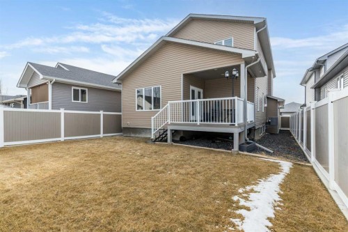 529 Somerside View Se, Medicine Hat, AB - Outdoor With Exterior