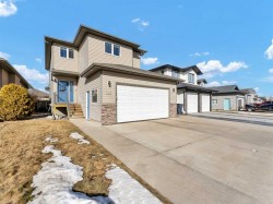 229 Somerset Road SE Medicine Hat, AB T1B 0G8