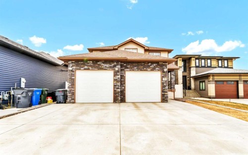 356 Somerside Crescent SE Medicine Hat, AB T1B 0N3