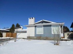 50 Cooper Road SE Medicine Hat, AB T1B 1K4