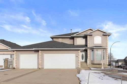 22 Turner Crescent SE Medicine Hat, AB T1B 4K9