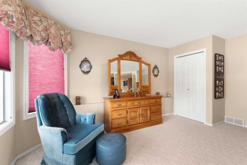 22 Turner Crescent Se, Medicine Hat, AB - Indoor
