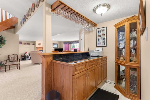 22 Turner Crescent Se, Medicine Hat, AB - Indoor Photo Showing Other Room