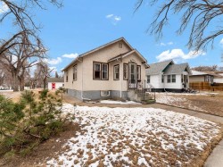 401 3 Street NW Medicine Hat, AB T1A 6L2