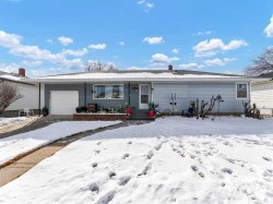 421 9 Street SW Medicine Hat, AB T1A 4P2