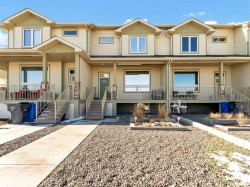 222 Ranchlands Boulevard NE Medicine Hat, AB T1C 0E3