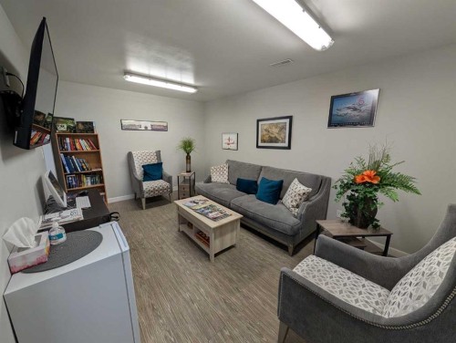 242 12B Street North, Lethbridge, AB 