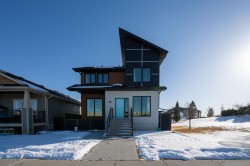 311 Somerside Road SE Medicine Hat, AB T1B 0H3