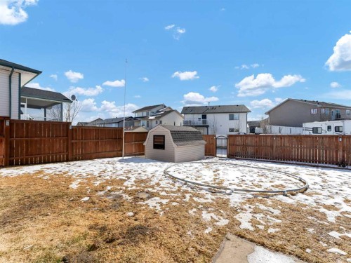 416 Redcliff Way Se, Redcliff, AB - Outdoor