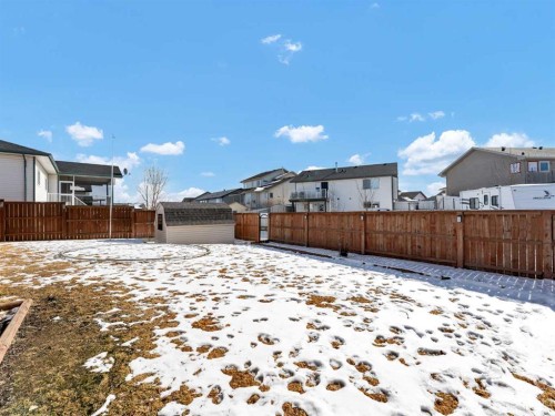 416 Redcliff Way Se, Redcliff, AB - Outdoor