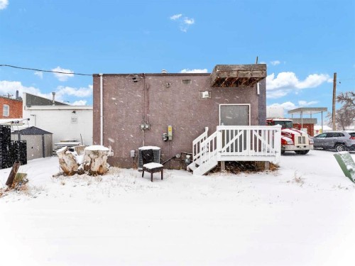 10 3 Street Se, Redcliff, AB 