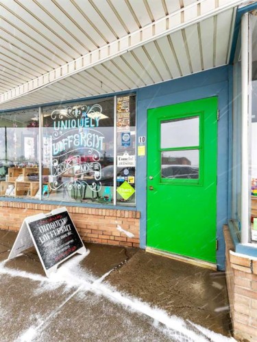 10 3 Street Se, Redcliff, AB 