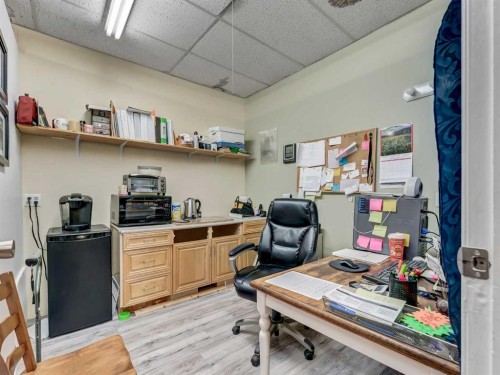 10 3 Street Se, Redcliff, AB 