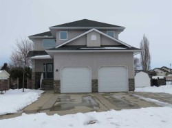 29 Hunter Court NE Medicine Hat, AB T1C 1W5