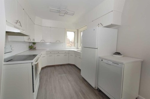 396 8 Street, Dunmore, AB - Indoor