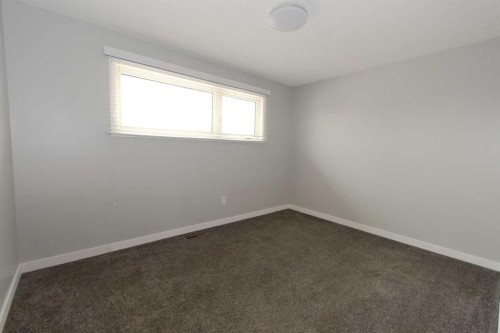 396 8 Street, Dunmore, AB - Indoor Photo Showing Other Room