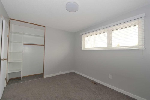 396 8 Street, Dunmore, AB - Indoor Photo Showing Other Room