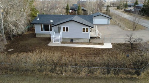396 8 Street, Dunmore, AB - Outdoor