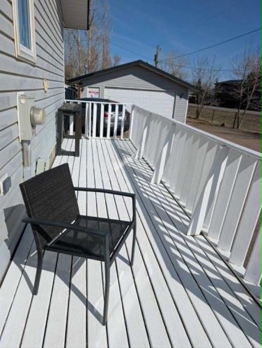 396 8 Street, Dunmore, AB - Outdoor